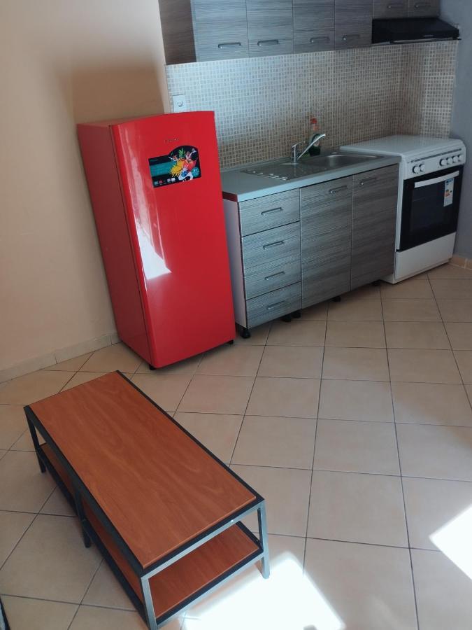Cozy Apartment In Szaloniki Kültér fotó