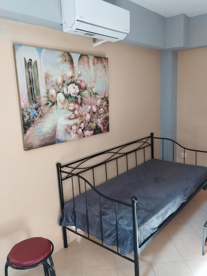 Cozy Apartment In Szaloniki Kültér fotó